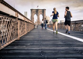 personas haciendo deporte