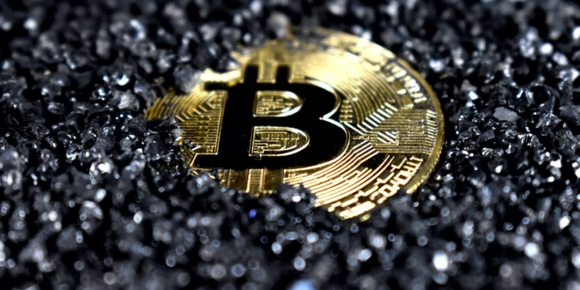 Bitcoin en diamantes negros.