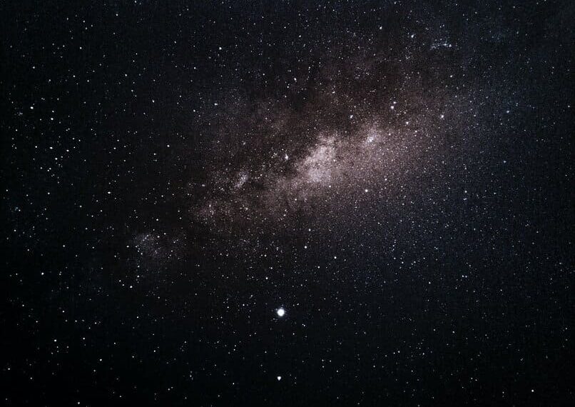 Agujero negro de Henize 2 - 10 es el creador de una basta cantidad de estrellas