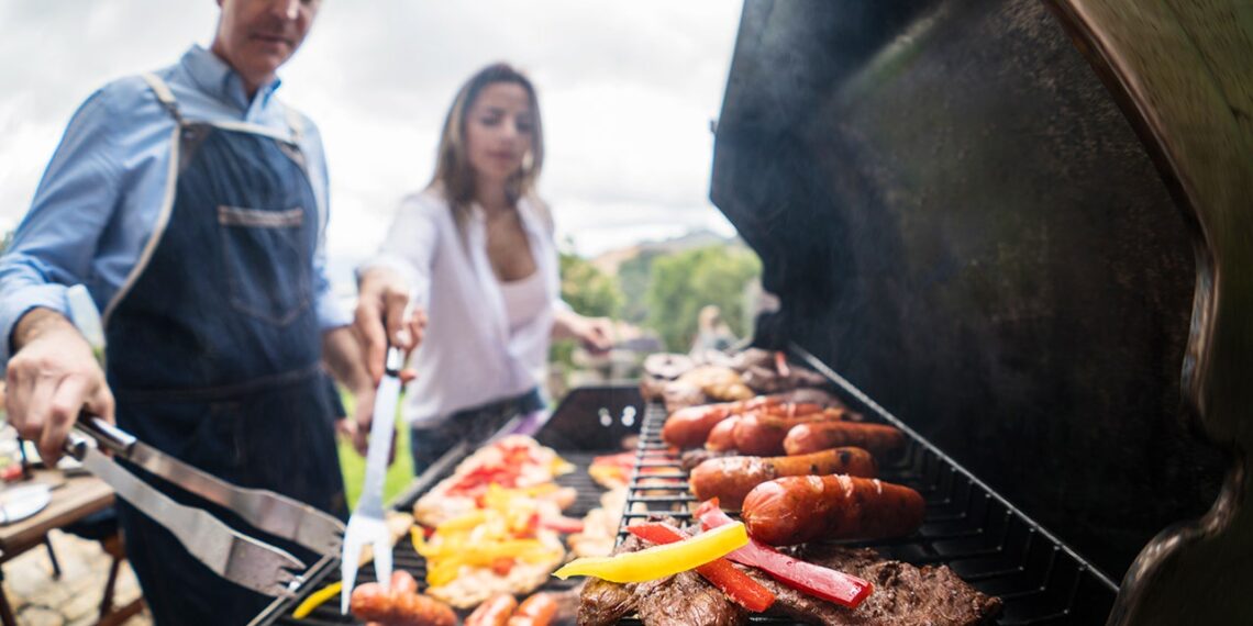 Los precios récord amenazan los planes del Día de los Caídos