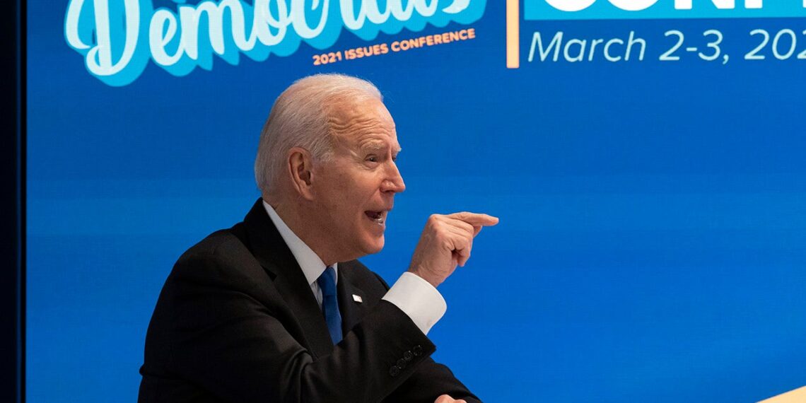 Legislador republicano destroza a Biden por inflación, creando "desastre tras desastre" económico
