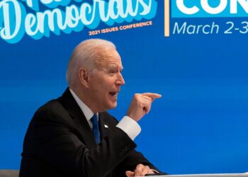 Legislador republicano destroza a Biden por inflación, creando "desastre tras desastre" económico