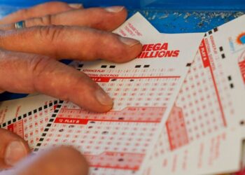 Estos son los números ganadores del Mega Millions del viernes