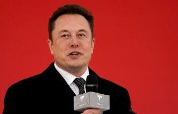 Elon Musk opina sobre la inflación de Tesla