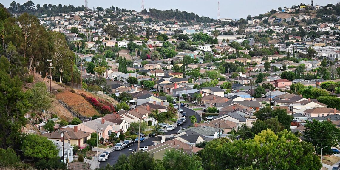 El mercado de la vivienda se convierte en un "gran viento en contra" para la economía estadounidense