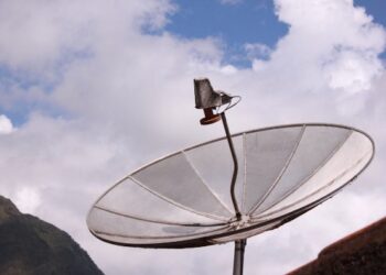 Antena parabólica
