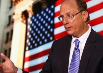 El CEO de BlackRock, Larry Fink, habla sobre la inflación y las inversiones ESG en el sector energético