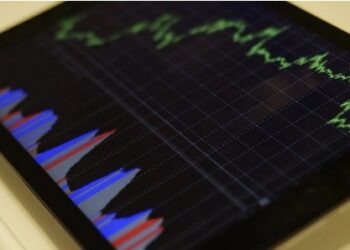 Copia las estrategias de inversores expertos a través de Roboforex