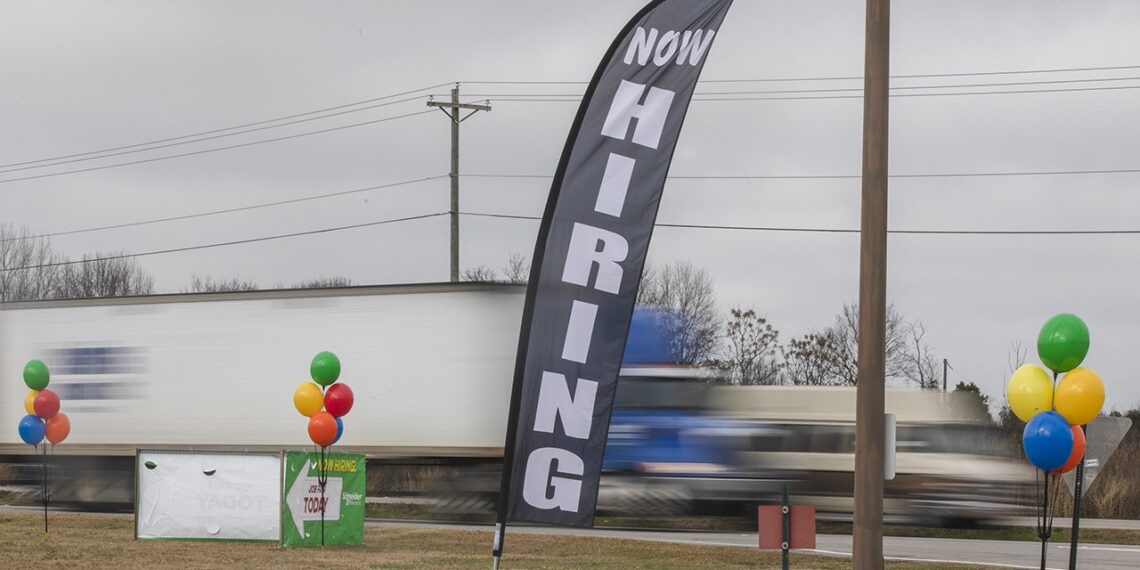 Se espera que el crecimiento del empleo en enero se desacelere a medida que las empresas reducen la contratación