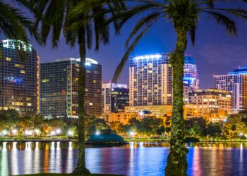 La fuerza laboral de Florida terminó el año más grande que la de Nueva York por primera vez
