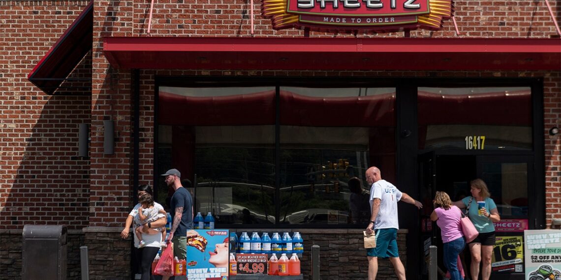 Sheetz pone fin a la 'política de la sonrisa' que obligaba a los empleados a mantener sus dientes sanos