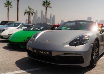 Los mejores lugares para conducir un Ferrari en Dubai