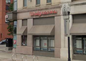 Chicago Walgreens rediseñado con solo 2 pasillos disponibles para navegación, descanso detrás de los mostradores: informe