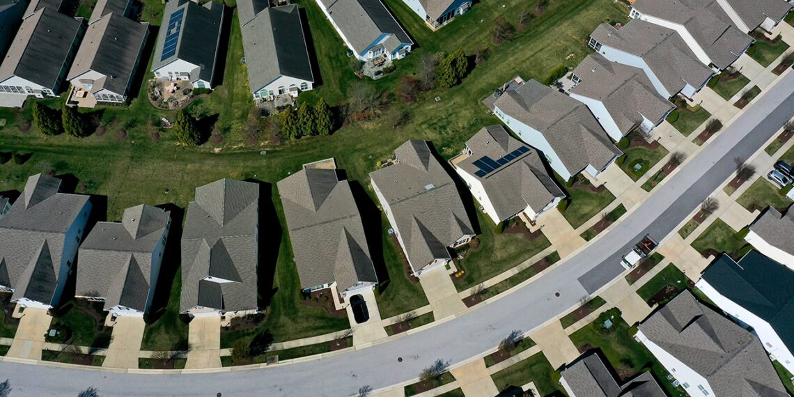 Las solicitudes de hipotecas aumentan a medida que disminuyen las tasas de los préstamos