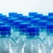 Botellas de agua de plastico