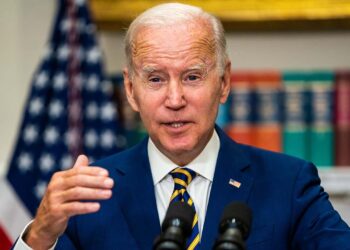 La administración Biden condona $39 mil millones en deuda de préstamos estudiantiles para más de 800,000 prestatarios