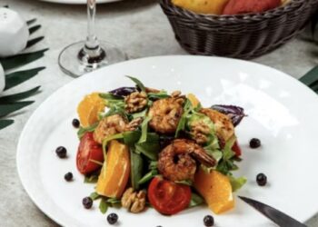 Compartir deliciosos platos es una manera agradable y muy gustosa para conectar