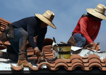 Heat wave hits US economy as businesses and consumers try to adapt