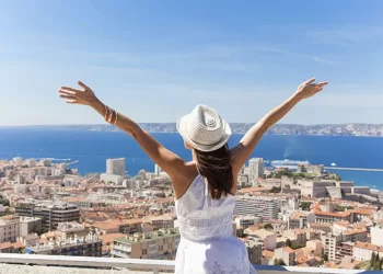 Razones por las que Deberías Experimentar los Viajes en Solitario