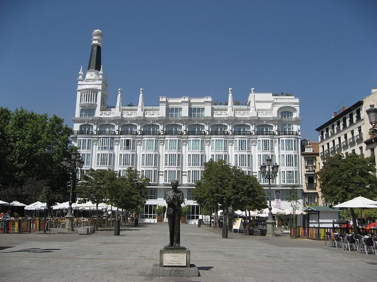 principales-plazas-de-madrid-santa-ana