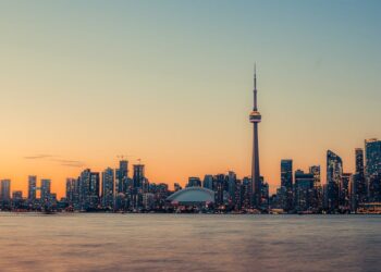 Guía Definitiva: Cuánto Dinero Necesito Para Emigrar a Canadá – Consejos y Estimación de Costos