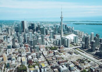 Guía Definitiva: ¿Cuánto Dinero Necesito para Entrar a Canadá? Descubre los Costos de la Visita