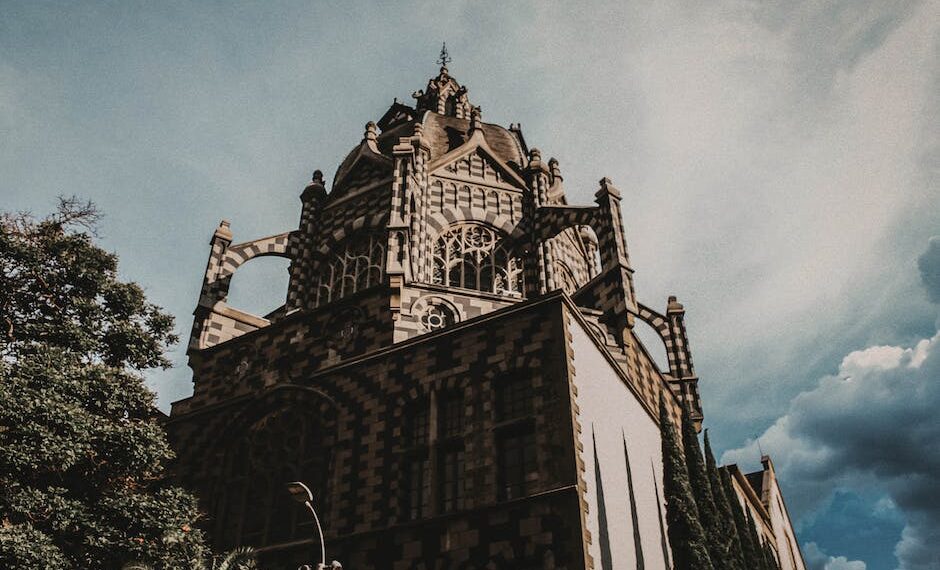 Guía Útil: Cuánto Dinero Necesito para Viajar a Francia desde Colombia – Costos y Tips