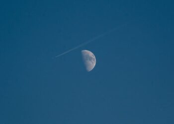 Guía Definitiva: ¿Qué es un Eclipse? Tipos, Características y Más