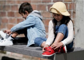 ¿Qué debo saber sobre el calzado respetuoso para bebés y niños?