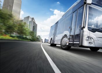 Cómo las Llantas Correctas Mejoran la Estabilidad del Vehículo al Cargar Peso y Transportar Pasajeros