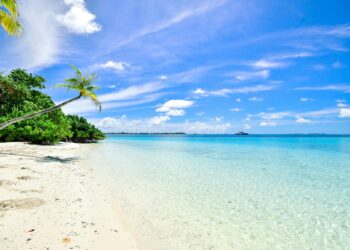 Playa paradisíaca turismo verano viaje vacaciones