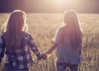 Guía para parejas: Cómo renovar la chispa sin presiones
