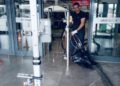 Pavimentos industriales y mantenimiento de espacios de trabajo: claves para conservar una nave o almacén en buen estado 