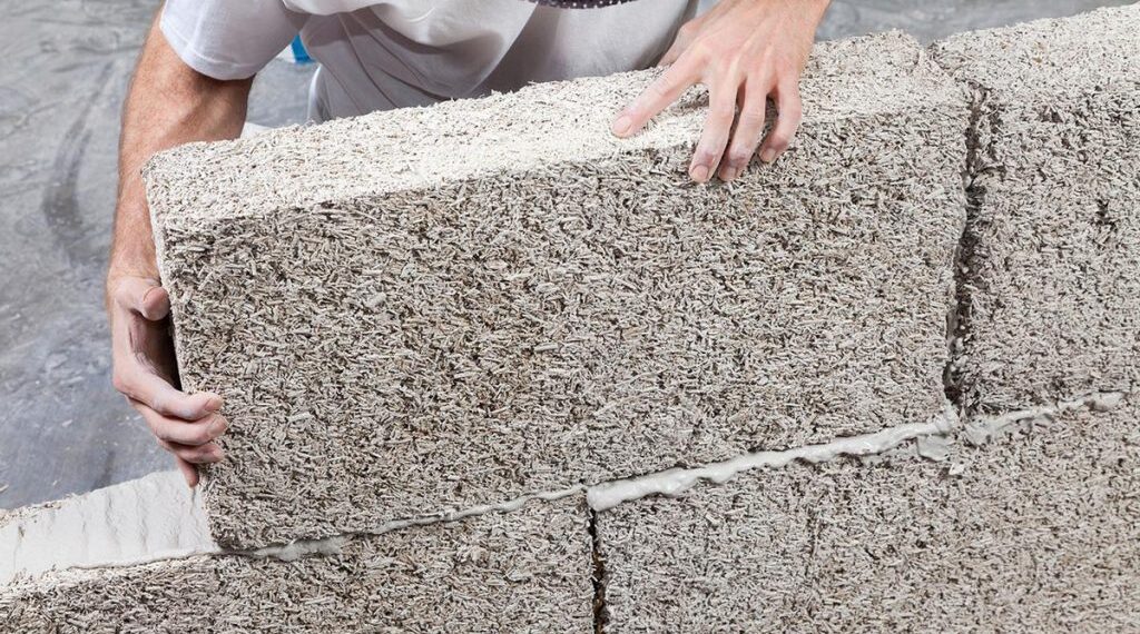 Construcción sostenible: El reto de presupuestar con materiales ecológicos sin que quiebre el proyecto
